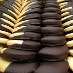 Half enrobed biscuits